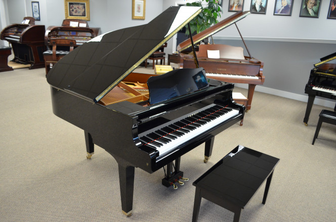 2000 Yamaha GA1 baby grand piano - Grand Pianos